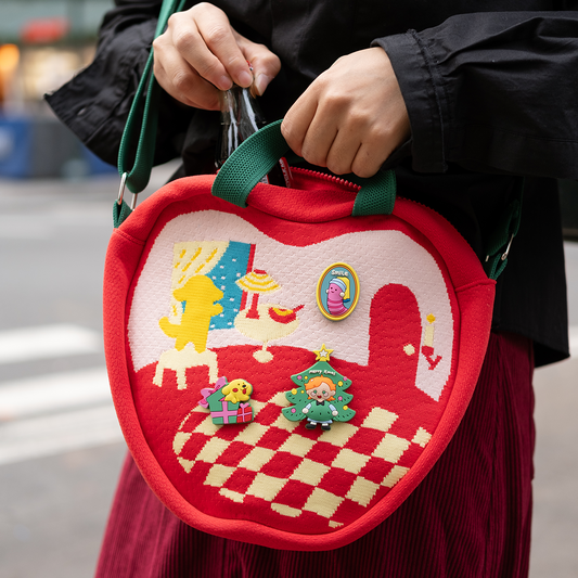 "Apple House" Adjustable Bag